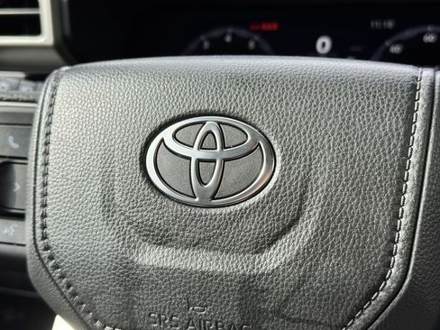 Used 2025 Toyota Tacoma TRD Sport image 62