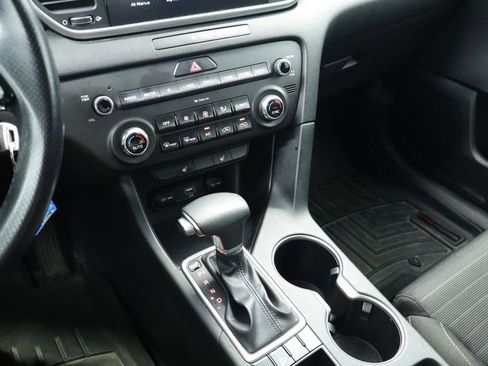 Used 2020 Kia Sportage LX w/ LX Popular Package AWD/4WD image 39