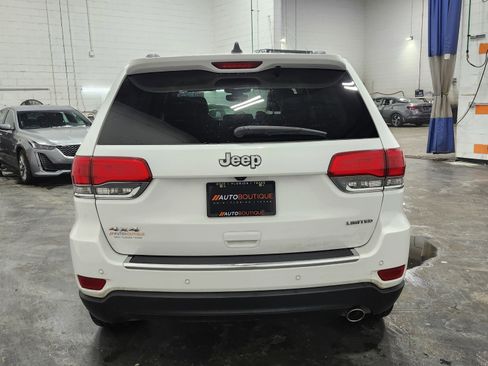 Used 2019 Jeep Grand Cherokee Limited w/ Luxury Group II image 18