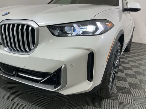New 2026 BMW X5 xDrive40i w/ Climate Comfort Package image 5