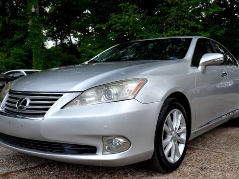 Used 2012 Lexus ES 350 FWD image 2
