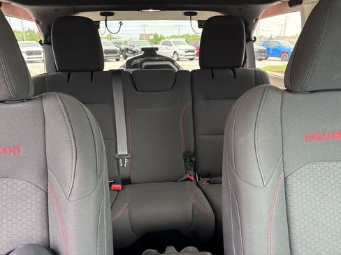 Used 2020 Jeep Wrangler Unlimited Rubicon w/ Advanced Safety Group AWD/4WD image 15