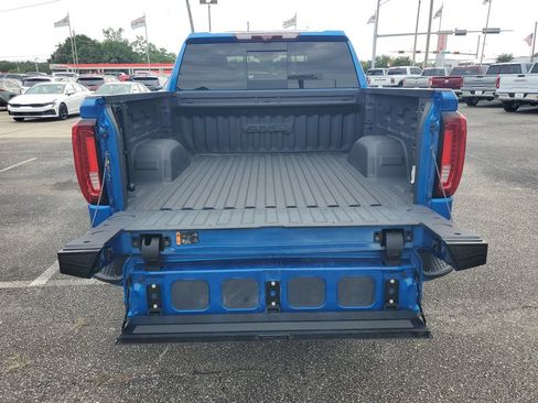 Used 2024 GMC Sierra 1500 AT4 w/ Technology Package AWD/4WD image 32