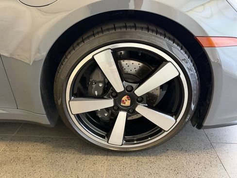 Certified 2025 Porsche 911 Carrera RWD image 13