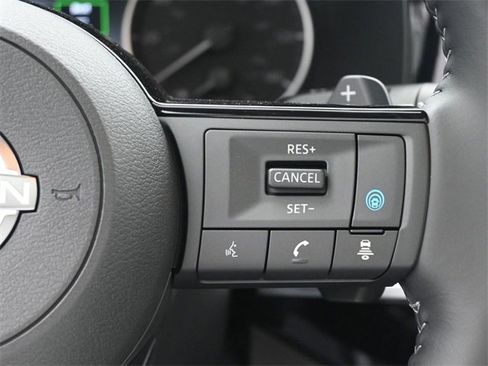 Used 2025 Nissan Pathfinder SL w/ SL Premium Package image 28