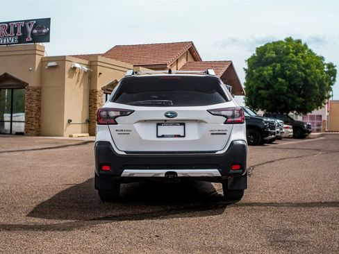 Used 2023 Subaru Outback Touring XT AWD/4WD image 6