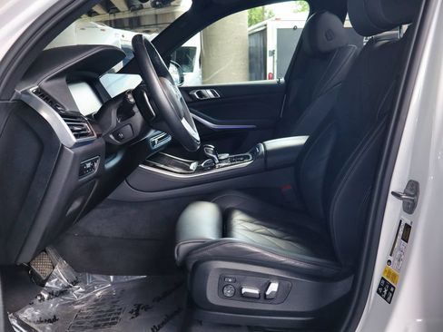 Used 2023 BMW X5 xDrive40i w/ Premium Package AWD/4WD image 19