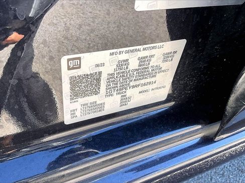 Used 2024 GMC Sierra 2500 AT4 w/ AT4 Premium Plus Package image 16