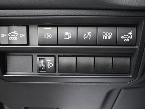 Used 2022 Toyota Tundra Limited image 28