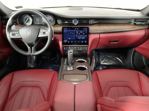 Used 2023 Maserati Quattroporte Modena image 44