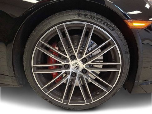 Used 2017 Porsche 911 Turbo image 7