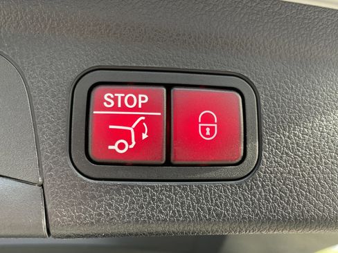 Certified 2024 Mercedes-Benz GLE 350 4MATIC image 11