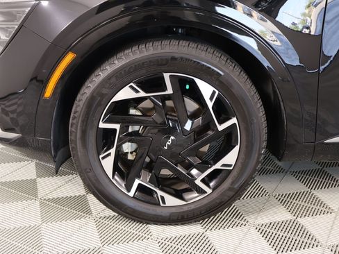 Used 2023 Kia Sportage SX image 18