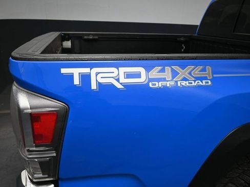 Used 2021 Toyota Tacoma TRD Off-Road image 11