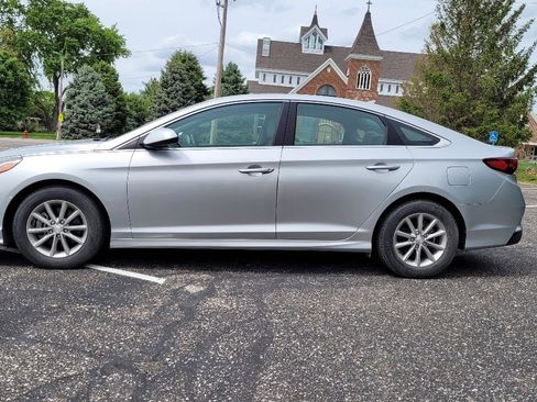Used 2019 Hyundai Sonata ECO FWD image 2