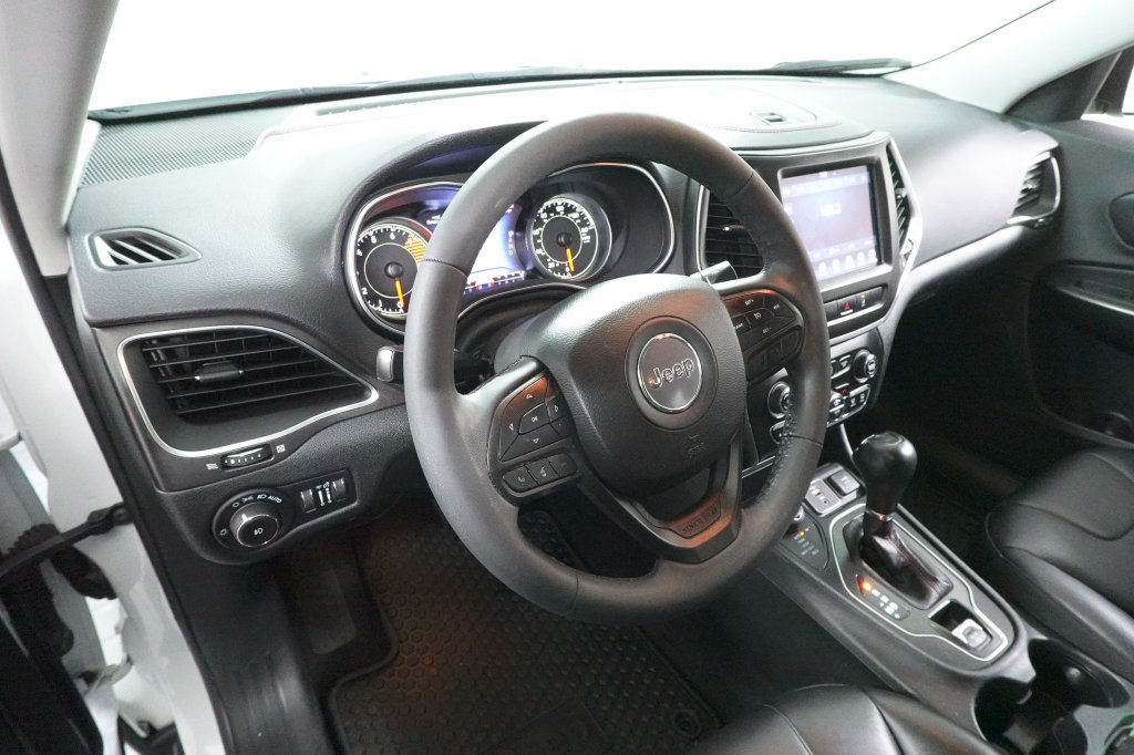 Used 2022 Jeep Cherokee Trailhawk AWD/4WD image 10