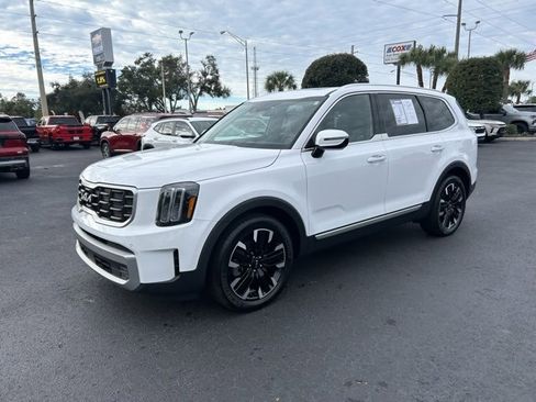 Used 2023 Kia Telluride SX image 3