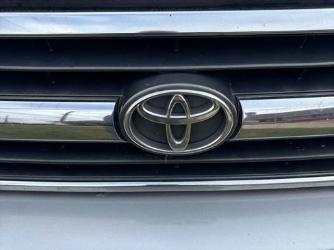 Used 2000 Toyota 4Runner Limited image 20