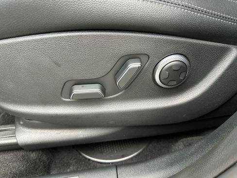 Certified 2026 Genesis GV70 2.5T Select image 12