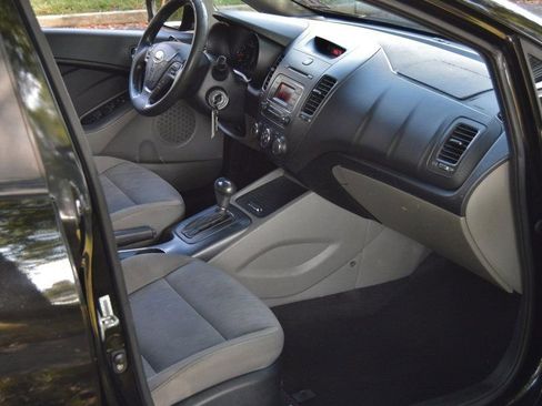 Used 2015 Kia Forte LX image 22