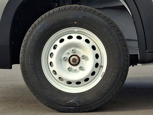 Used 2024 RAM ProMaster 2500 w/ Safety Group image 8