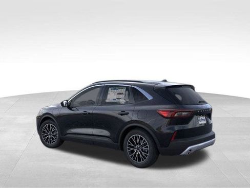 New 2025 Ford Escape SE image 4