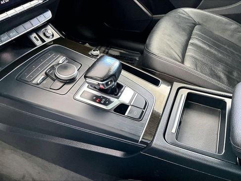 Used 2018 Audi Q5 2.0T Premium w/ Convenience Package image 18