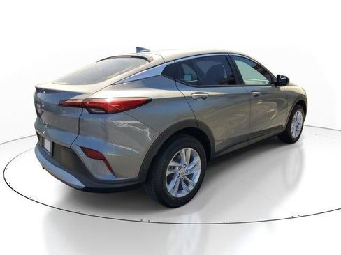 New 2026 Buick Envista Preferred image 3