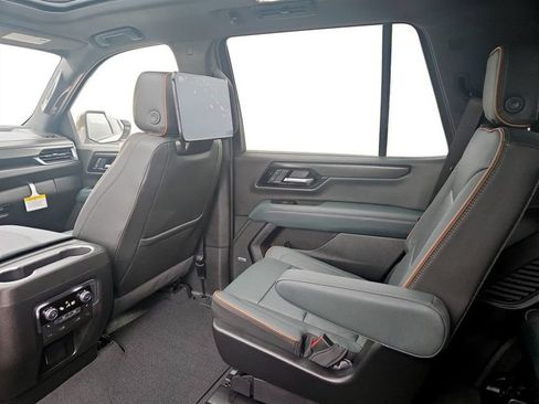 New 2026 GMC Yukon AT4 w/ AT4 Premium Plus Package AWD/4WD image 32