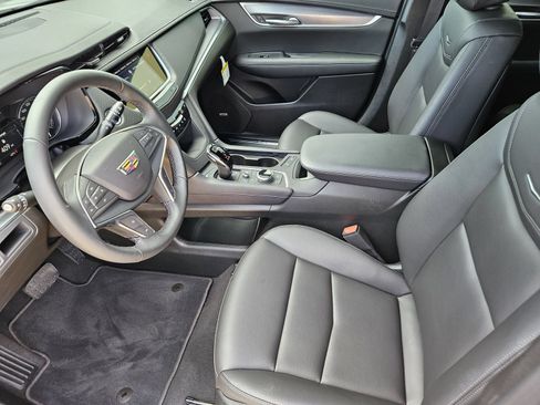 New 2026 Cadillac XT5 Luxury FWD image 15