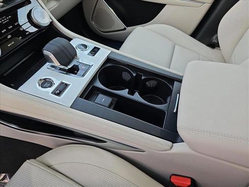 New 2026 Jaguar F-PACE R-Dynamic S image 25