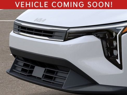 New 2026 Kia K4 LXS image 12