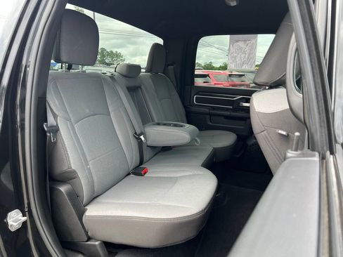 Used 2024 RAM 2500 Big Horn AWD/4WD image 19