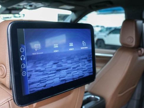 New 2026 Chevrolet Suburban High Country AWD/4WD image 19