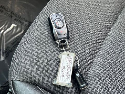 Used 2025 Buick Encore GX Preferred FWD image 21