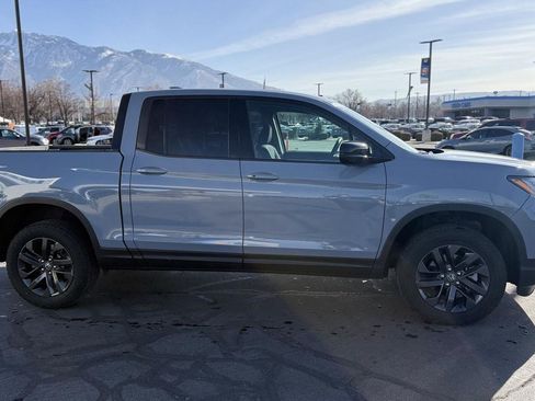 Certified 2024 Honda Ridgeline Sport image 6