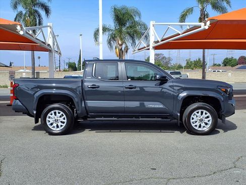 Certified 2026 Toyota Tacoma SR5 image 3