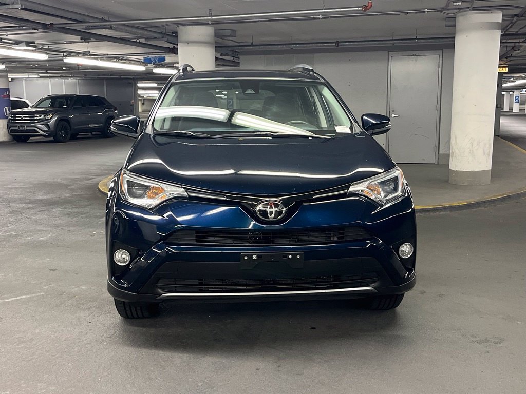 Used 2017 Toyota RAV4 XLE AWD/4WD image 29