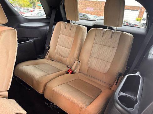 Used 2016 Ford Explorer FWD image 19