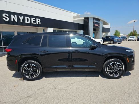 Used 2025 Buick Enclave Sport Touring w/ Super Cruise Package FWD image 38