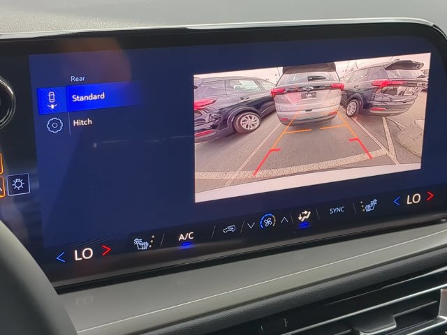 New 2027 Chevrolet Traverse LT FWD image 15