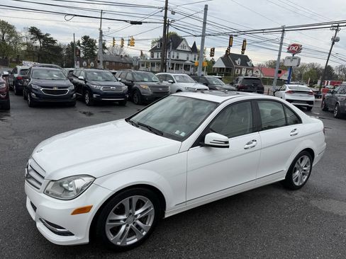 Used 2013 Mercedes-Benz C 300 4MATIC Sedan image 1