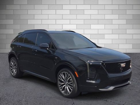 Certified 2024 Cadillac XT4 Sport FWD image 7