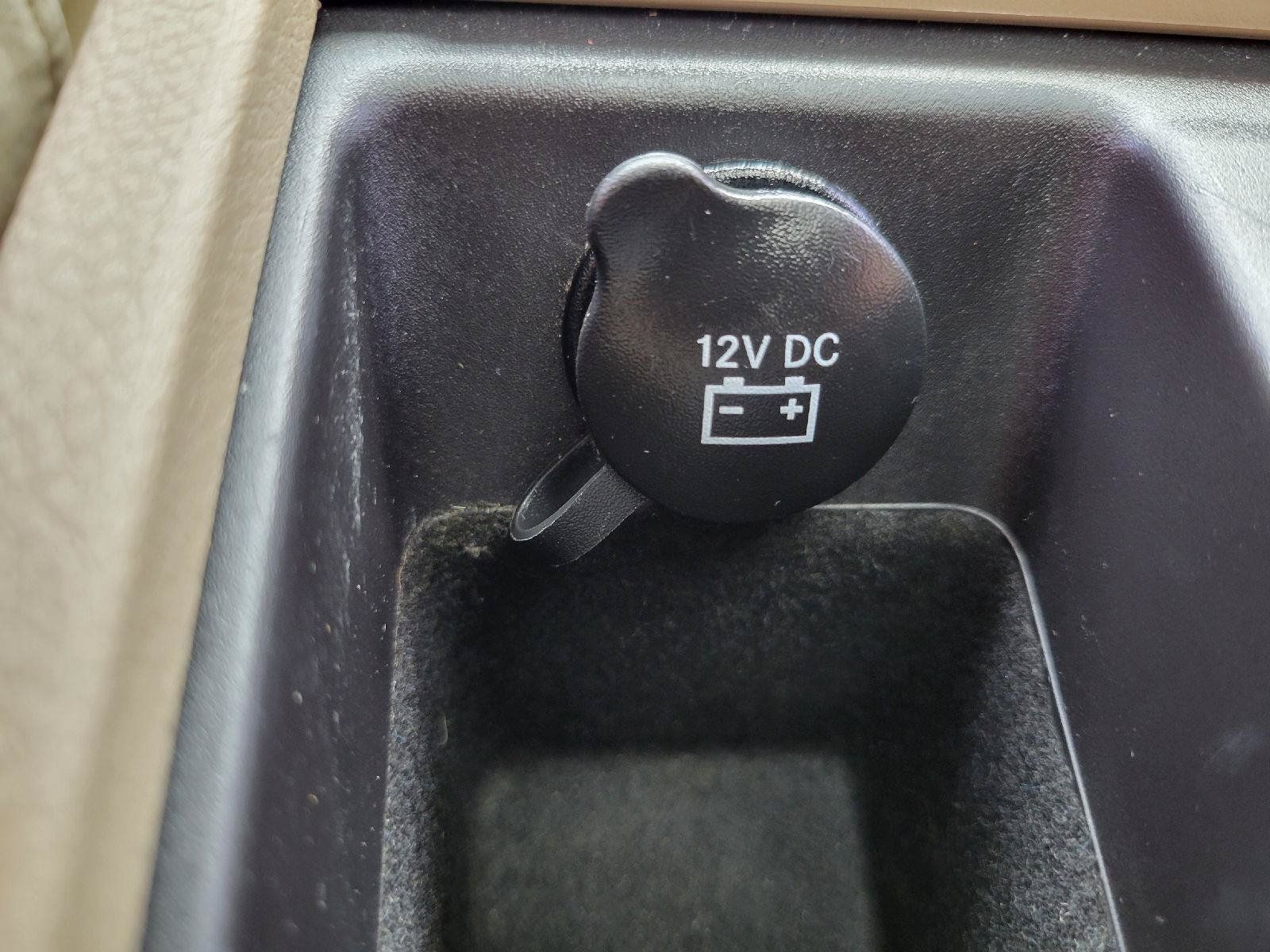 Used 2014 Jeep Grand Cherokee Overland AWD/4WD image 25