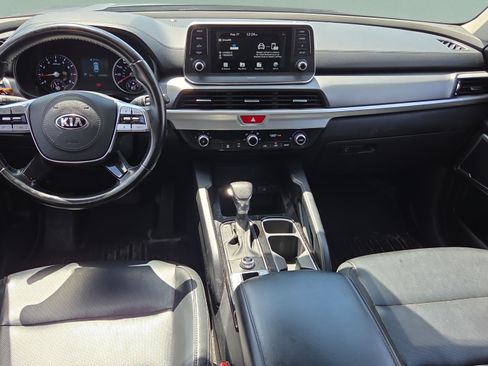 Used 2021 Kia Telluride LX FWD image 14