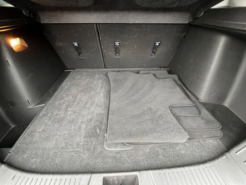 Used 2025 Chevrolet Trax LT image 31