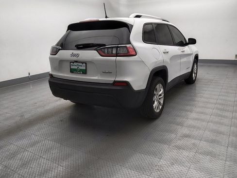 Used 2020 Jeep Cherokee Latitude w/ Cold Weather Group FWD image 7