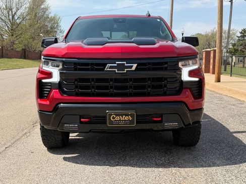 Used 2024 Chevrolet Silverado 1500 LT Trail Boss w/ Convenience Package II AWD/4WD image 2