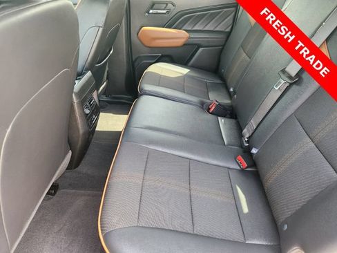 Used 2024 GMC Canyon AT4 w/ Technology Package AWD/4WD image 30