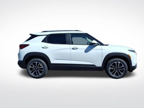 New 2026 Chevrolet TrailBlazer LT w/ Convenience Package FWD image 5